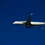 Innovación en la Industria de Viajes: Emirates y Crypto .com Apuntan al Futuro con Criptomonedas y la Inteligencia Artificial